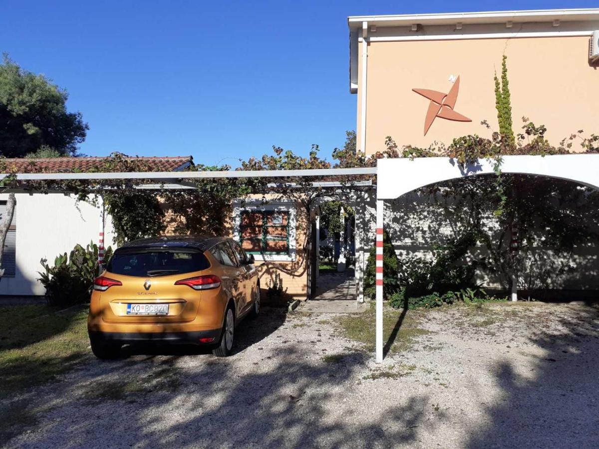 Apartments Rolovina Tivat Eksteriør billede
