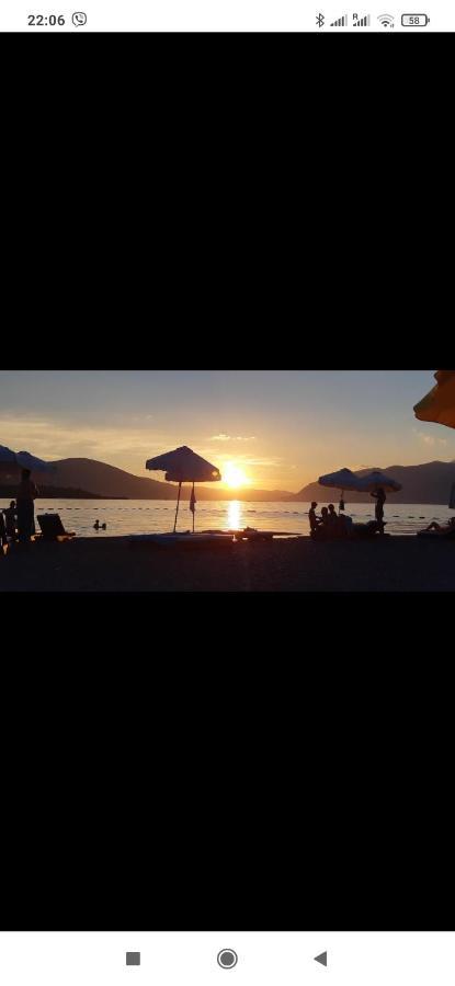 Apartments Rolovina Tivat Eksteriør billede