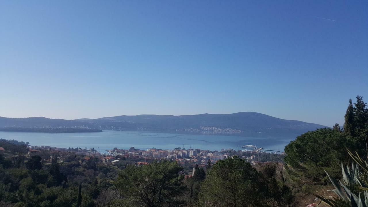 Apartments Rolovina Tivat Eksteriør billede